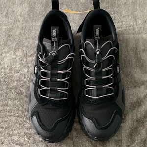 Vans Men's MTE Black and Gray Low-Profile Trail Sneakers
